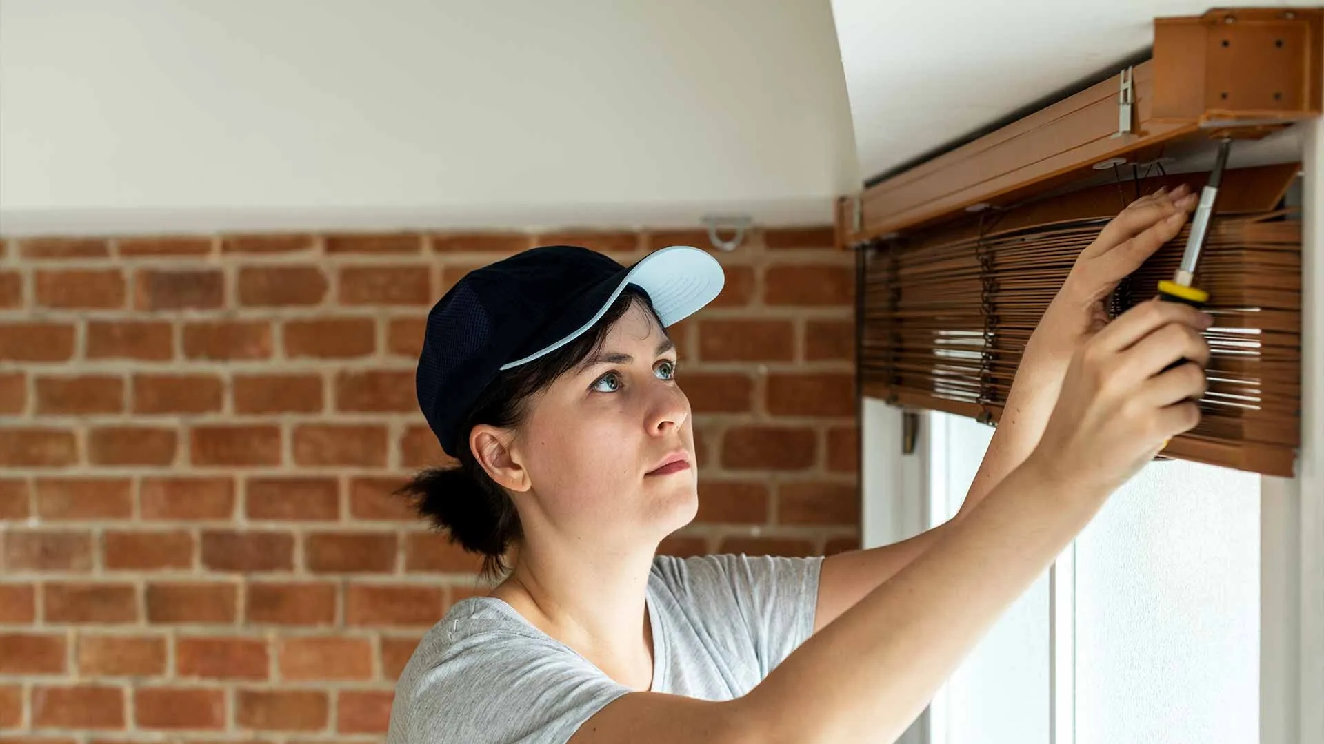 Expert Tips for Choosing Window Covering Installers Nearby
